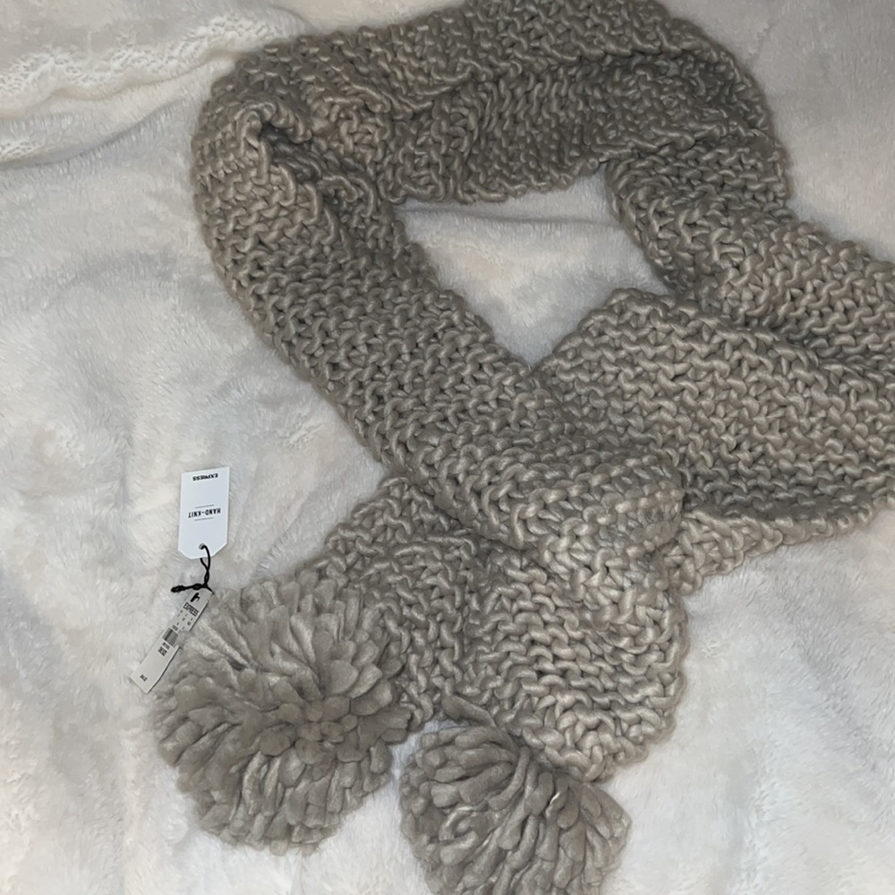 EXPRESS scarf - Picture 4 of 5